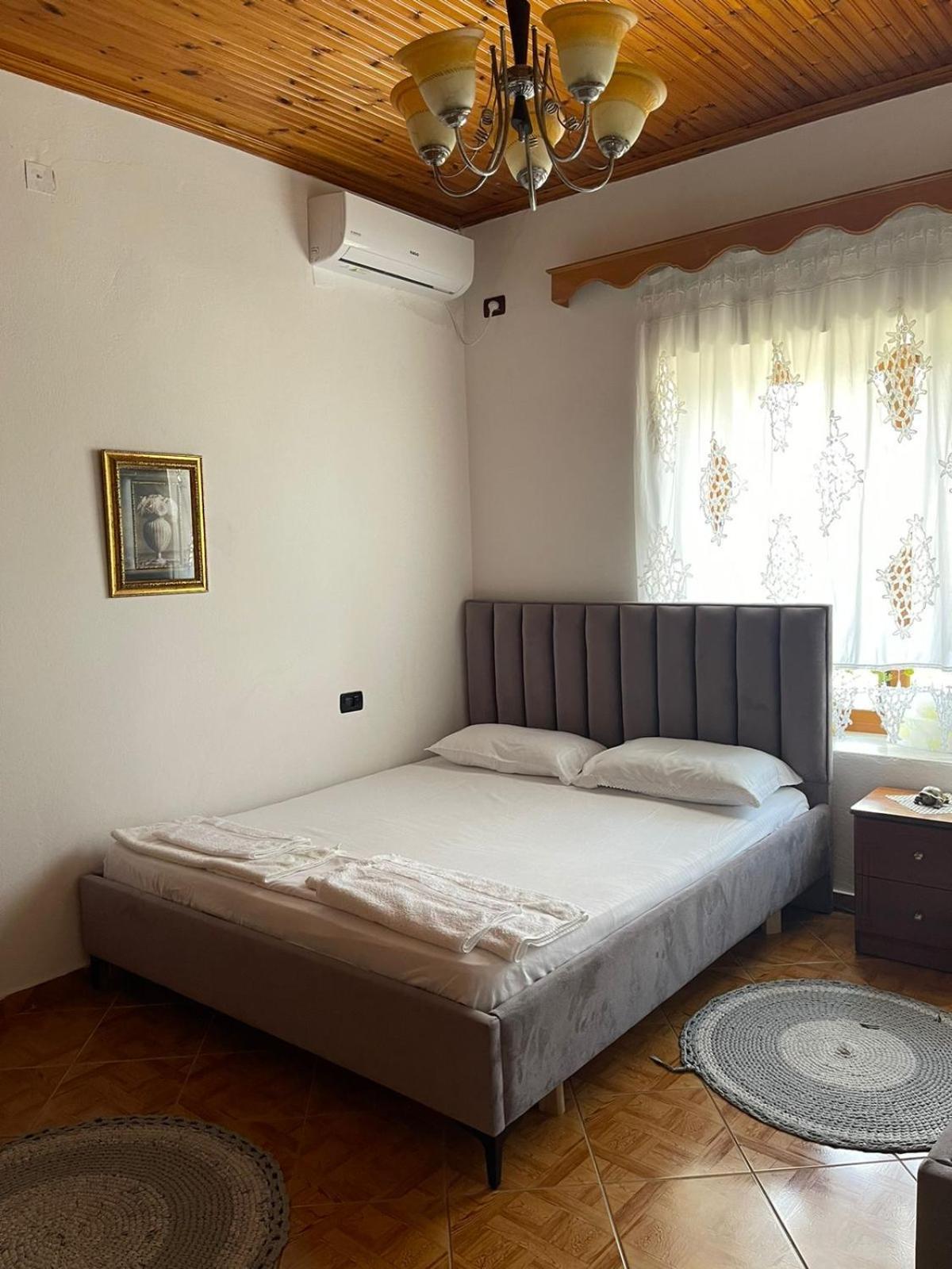 Guest House Lengo Gjirokaster Ngoại thất bức ảnh