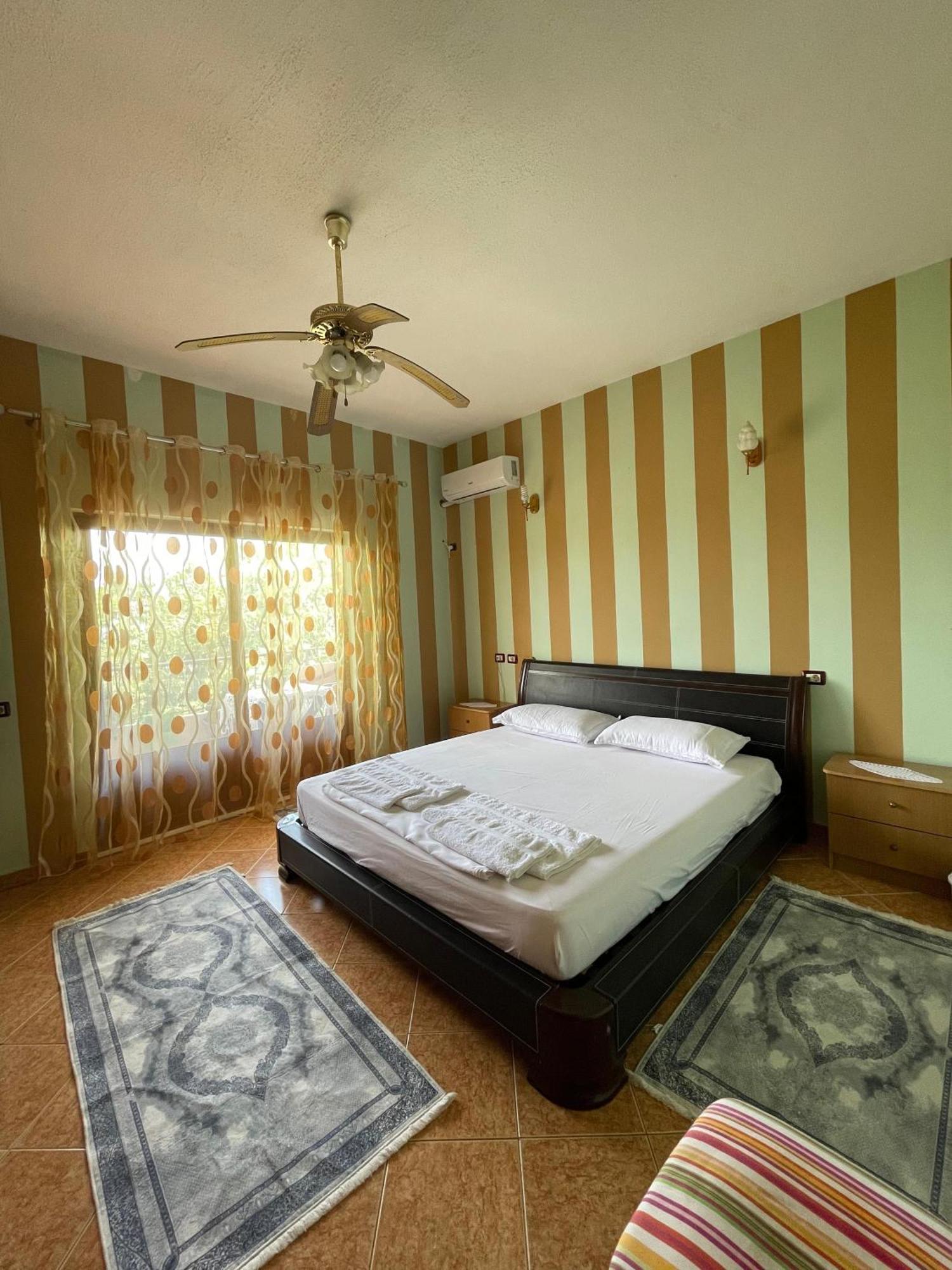 Guest House Lengo Gjirokaster Ngoại thất bức ảnh