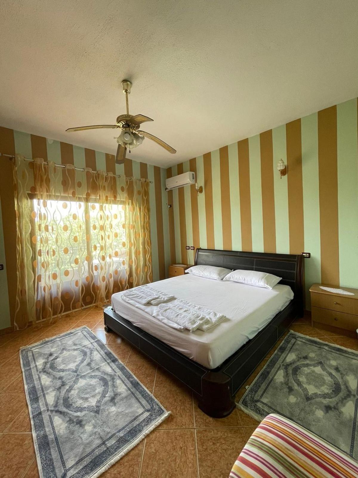 Guest House Lengo Gjirokaster Ngoại thất bức ảnh