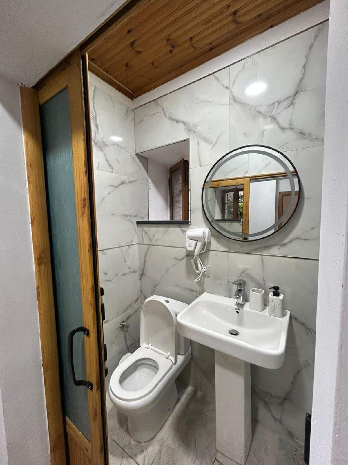 Guest House Lengo Gjirokaster Ngoại thất bức ảnh